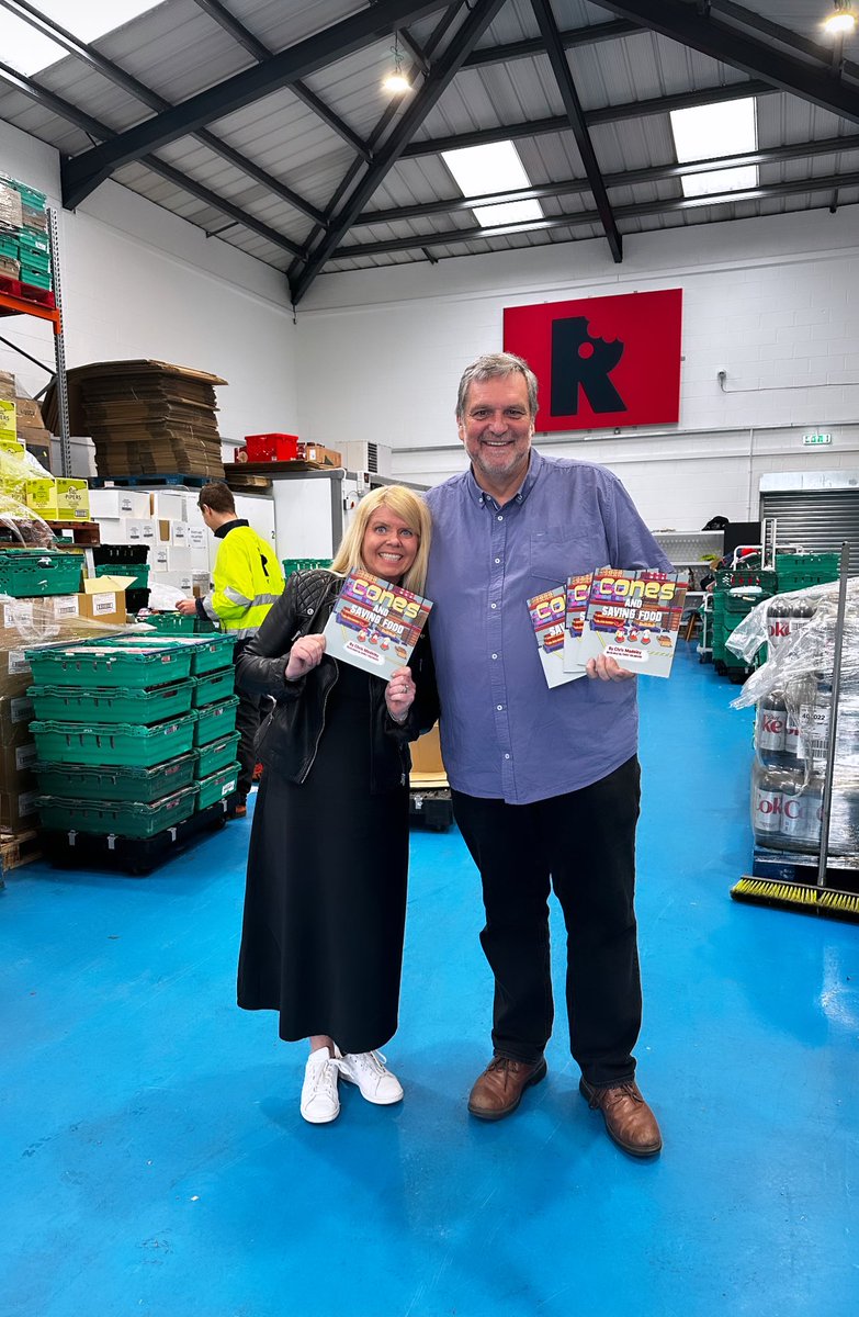 Lovely delivery to @RethinkFoodUK from Mr @andyneedham01 @ApprovedFood & #TheCones books ready to be sent to lots of young people, sharing ways to minimise food waste that can help to ensure more food reaches tables rather than landfill #stopfoodwaste #rescuefood #surplusfood