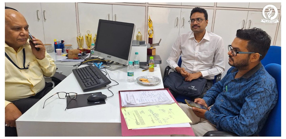 MilestoneNgo's tweet image. local monitoring committee FLC meeting was held at the Canara Bank Head Office in New Delhi. This important event brought together officials from various banks, etc to discuss significant topics. I attended the meeting as member of district level committee 
. 
#FinancialLiteracy