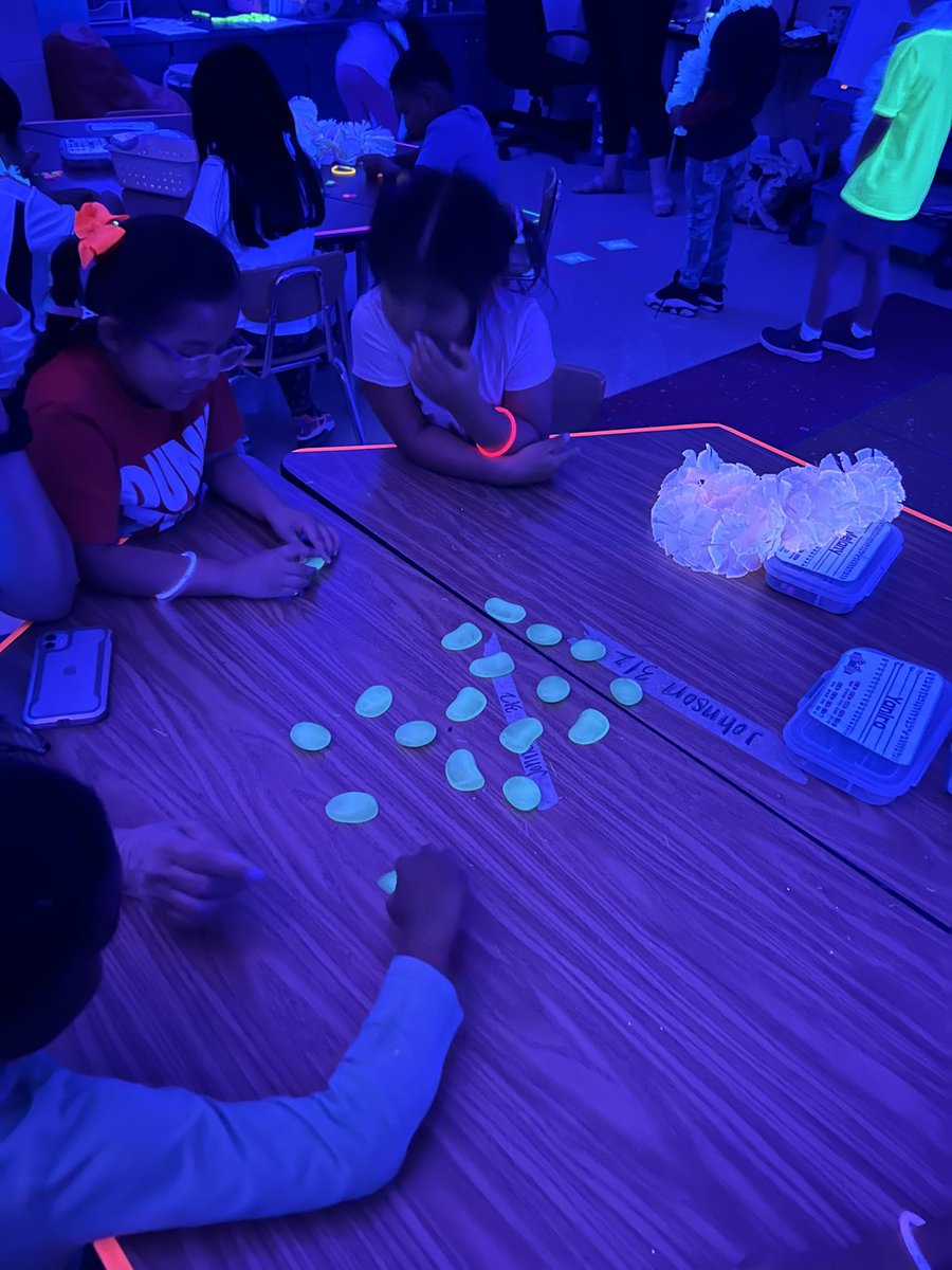 We are in our alphabet count down and today is letter Gg for glow party! Shout out to Ms. Johnson for this awesomeness!
