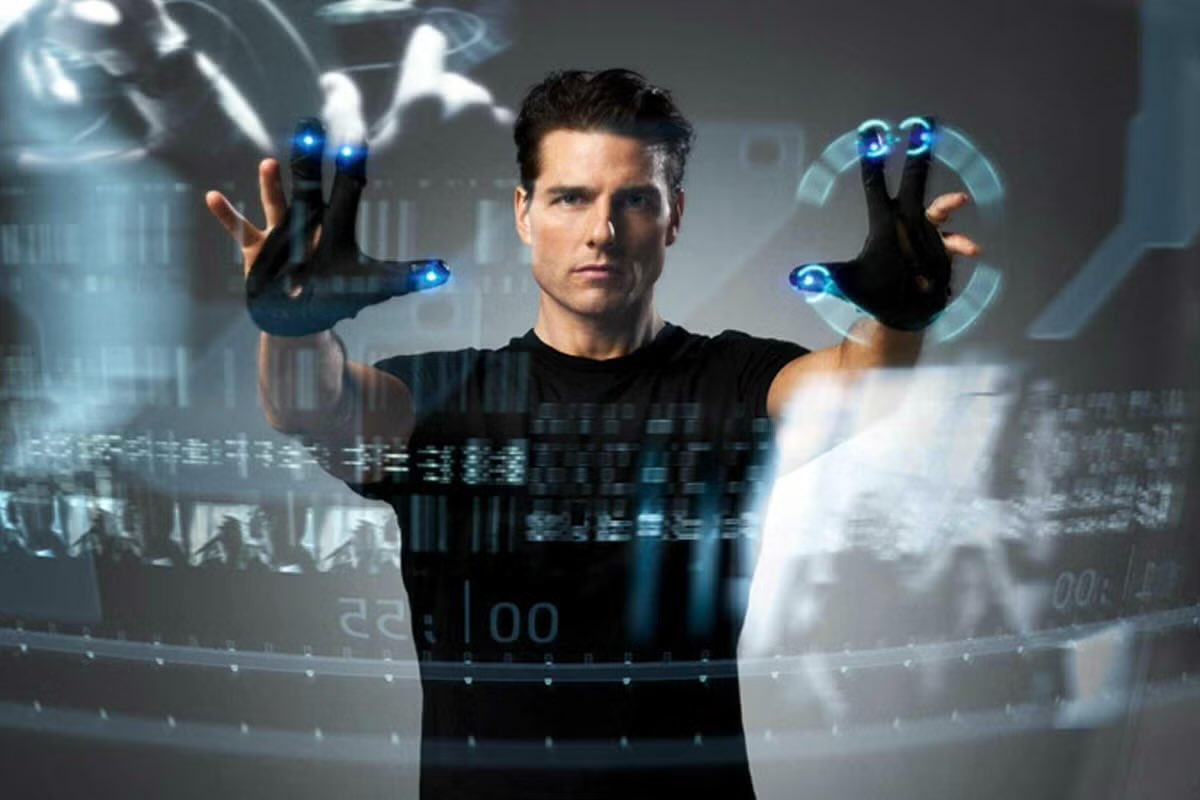 Looking forward to #MinorityReport @LyricHammer tonight, especially because I am a HUGE fan of the @TomCruise film :)
