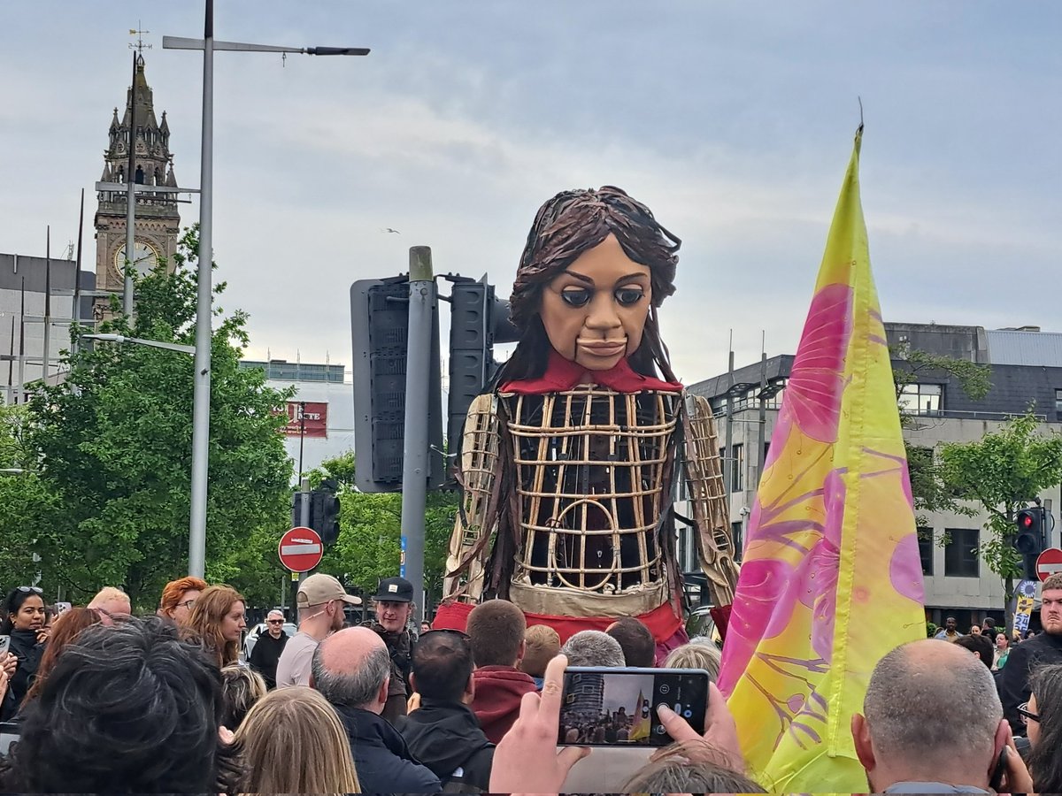 Welcome to Belfast #LittleAmal 
Wish we would welcome all refugees like this