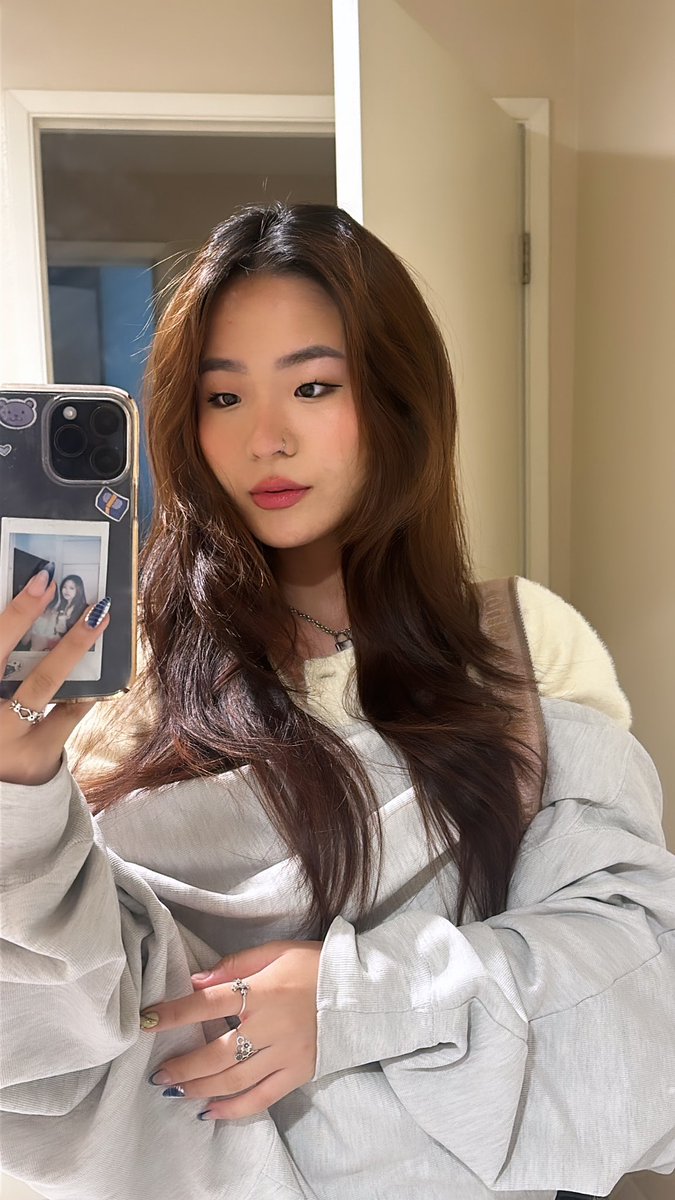 E June Kim tweet media