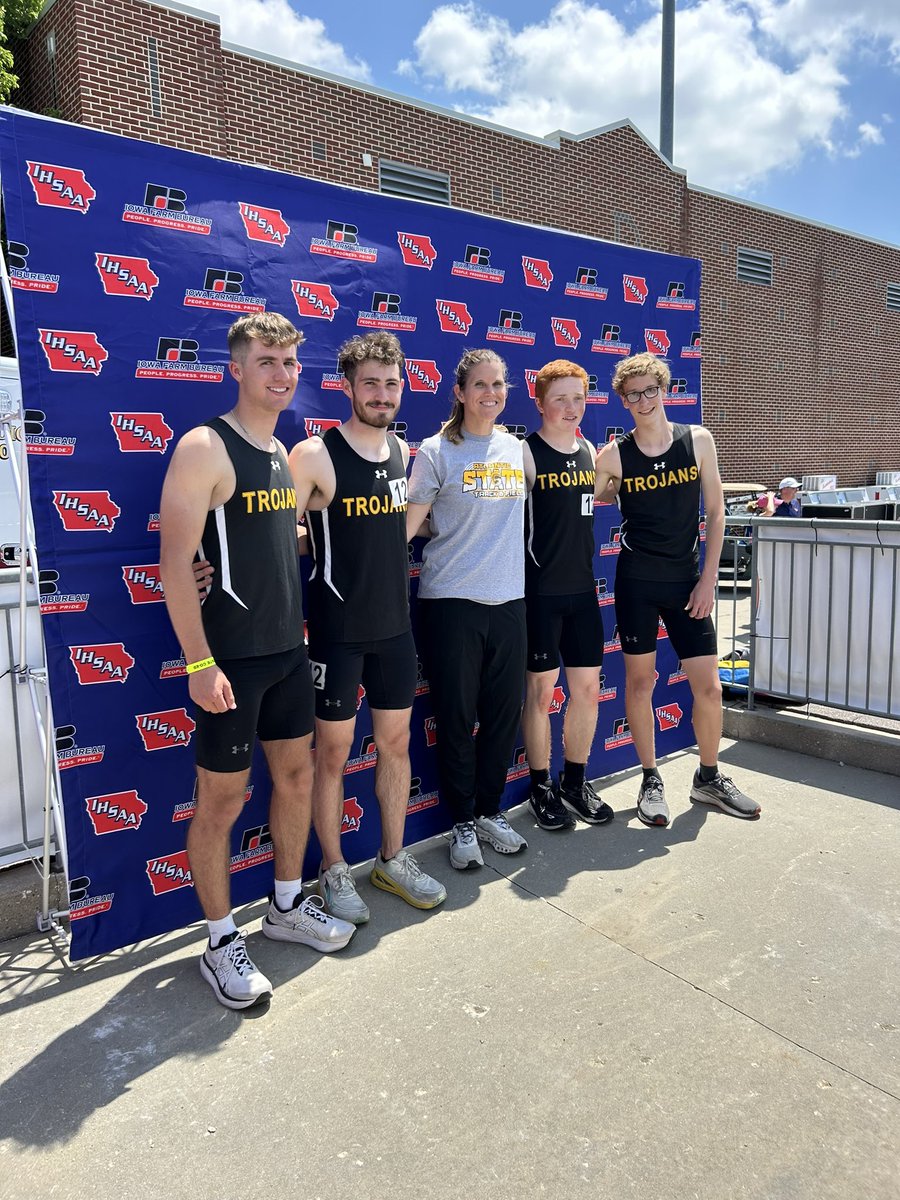 AtlantictF's tweet photo. Great start for our team 4*800 team took 9 seconds off their season best to finish 15th at State. Great job gentleman 👍💯 #trojanpride https://t.co/QrAzKRpDPv