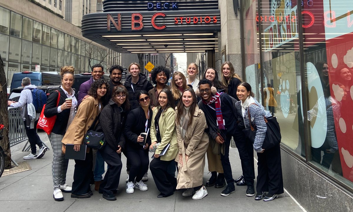 LMU in the Big Apple. 🦁🍎 This spring, 30 LMU students traveled to NYC with @LMUCareers as part of Career Treks, a program aimed at exposing students to potential career paths, and broadening their understanding of industries: bit.ly/LMU_CT
