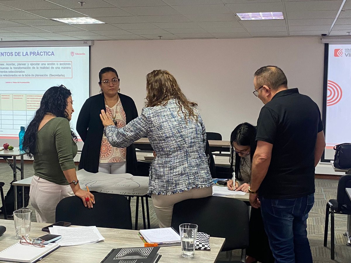 Formación Integral tweet media