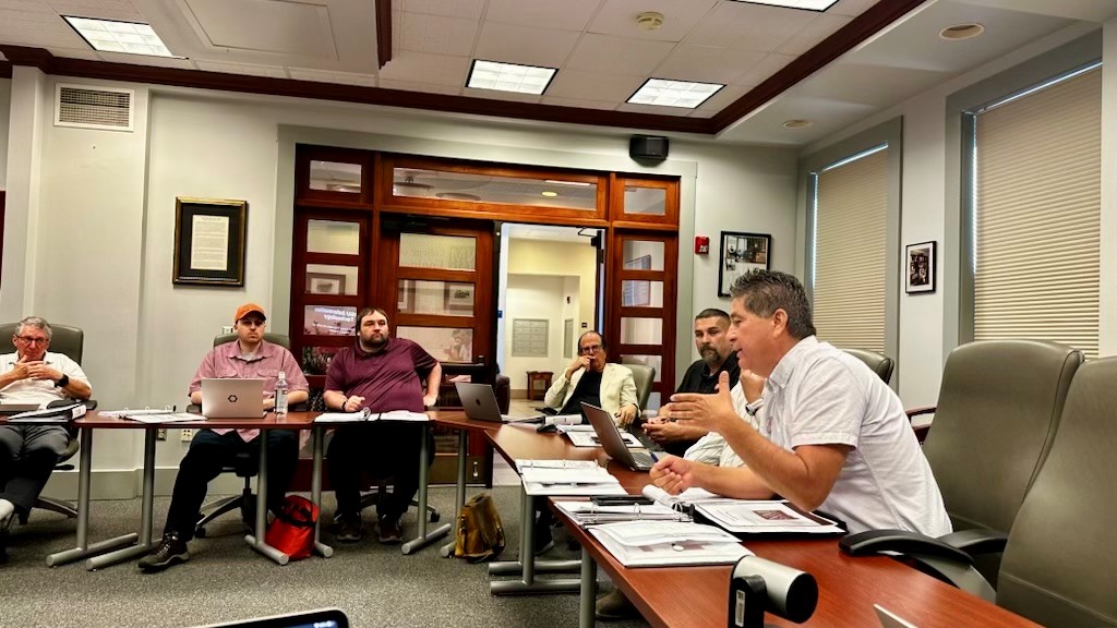 This week the NMSU Research Computing Advisory Council 'Vision Team' hosted Facilities, IT Networking, the NMSU Foundation, @NMSUVPR and others to discuss siting logistics, power needs, the data center, networking, funding, and partnerships for NMSU's next supercomputer.