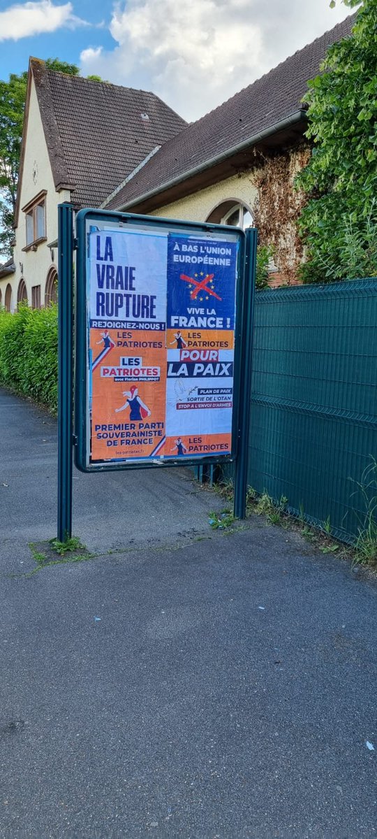 Collages à Mery-sur-Oise, Boissy, Gency et Ermont. Bravo à nos militants pour leur engagement ! #LEuropeÇaSuffit