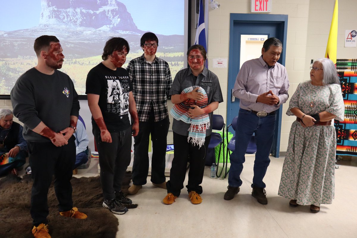 It was a beautiful morning at @SFleth today as they held a Blackfoot Naming Ceremony for their Grade 9 FNMI students and two of their educators, Mrs. Jackie Kraemer and Mr. Michael Racz. Congratulations to you all and thank you to those who came to show their support. #FNMI #hs4
