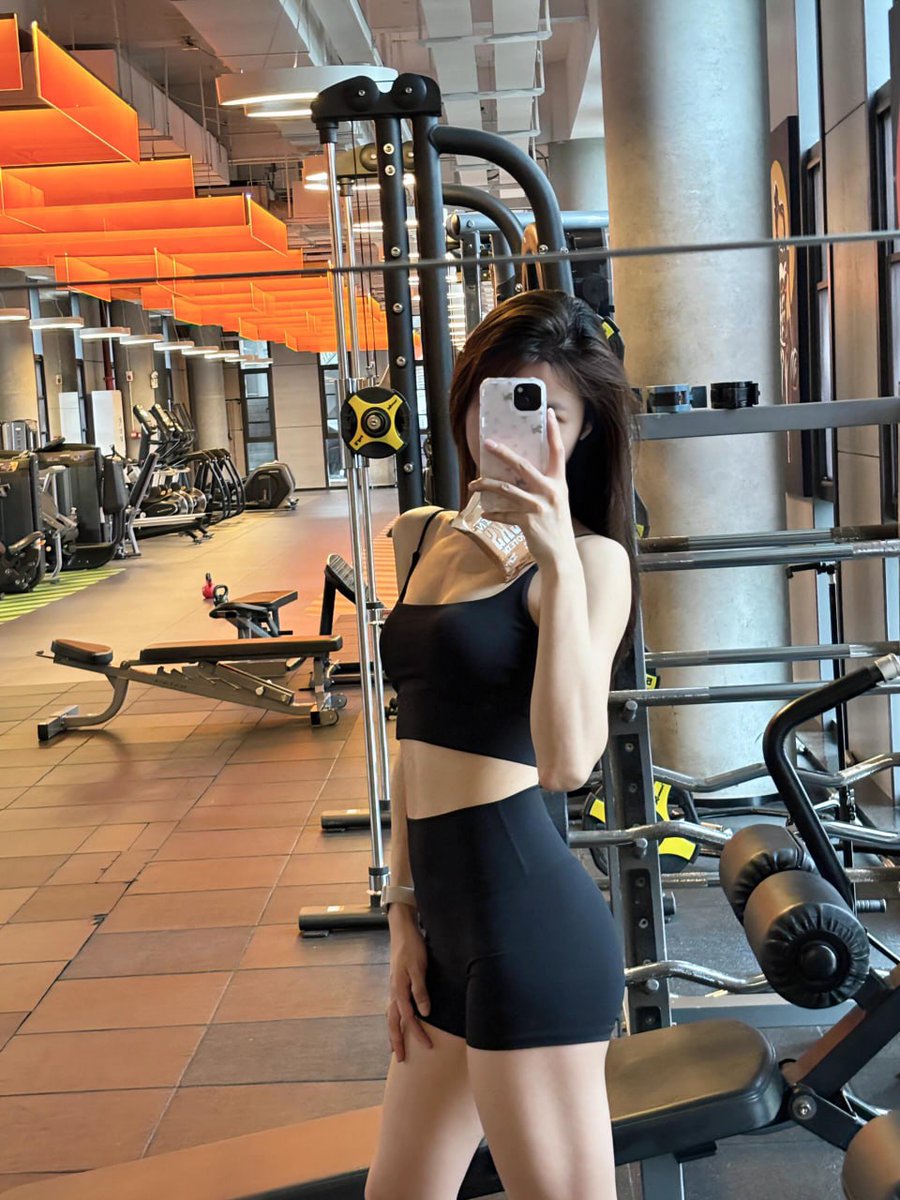 angelinekwook's tweet photo. Let's get physical🦾 https://t.co/OIppVI6eIe