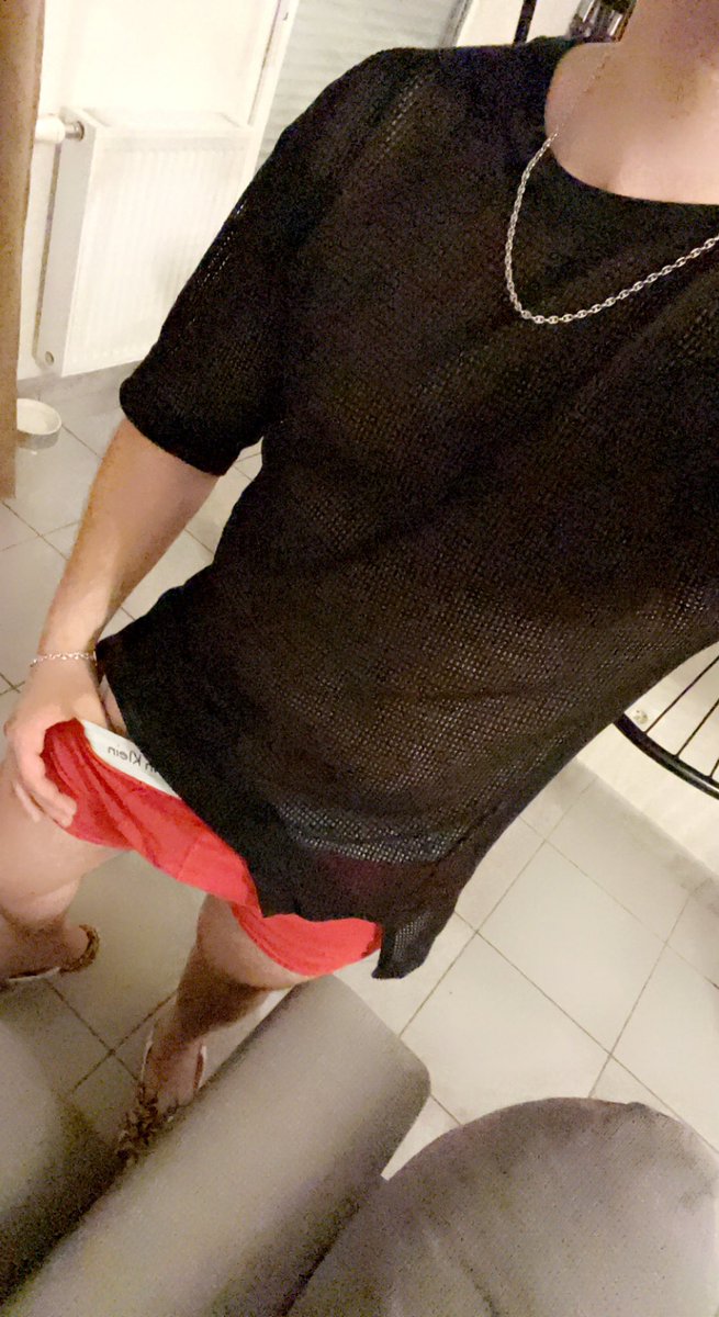 waloyzf's tweet photo. Elle son ou mes ptite soumise ??? 😈👅

RT SI TU VEUX EN VOIR PLUS 👅👅🍆 https://t.co/iLa6lciyYt