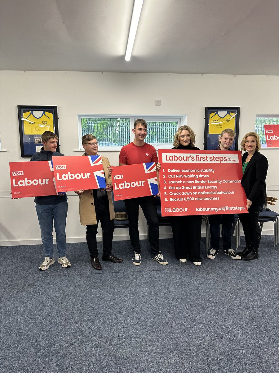 Great to join @wesstreeting in Codnor with the brilliant @LFarnz, hopeful future MP for Amber Valley to launch @UKLabour’s First Steps for the next potential Labour govt. These are fully costed pledges that even individually would make a huge difference to people’s lives. 🙌🏻