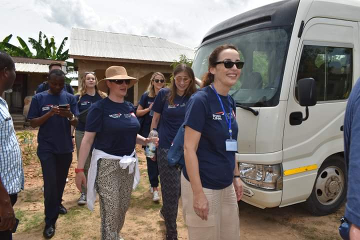 A heartfelt gratitude to our partners, @comicrelief & #BritishAirways for joining us to #OBOADAKA, Suhum Municipal, Eastern region, where together we are sowing seeds of hope and progress of #empoweringchange one step at a time!
@NaabansFoundation
@FCDOGovUK