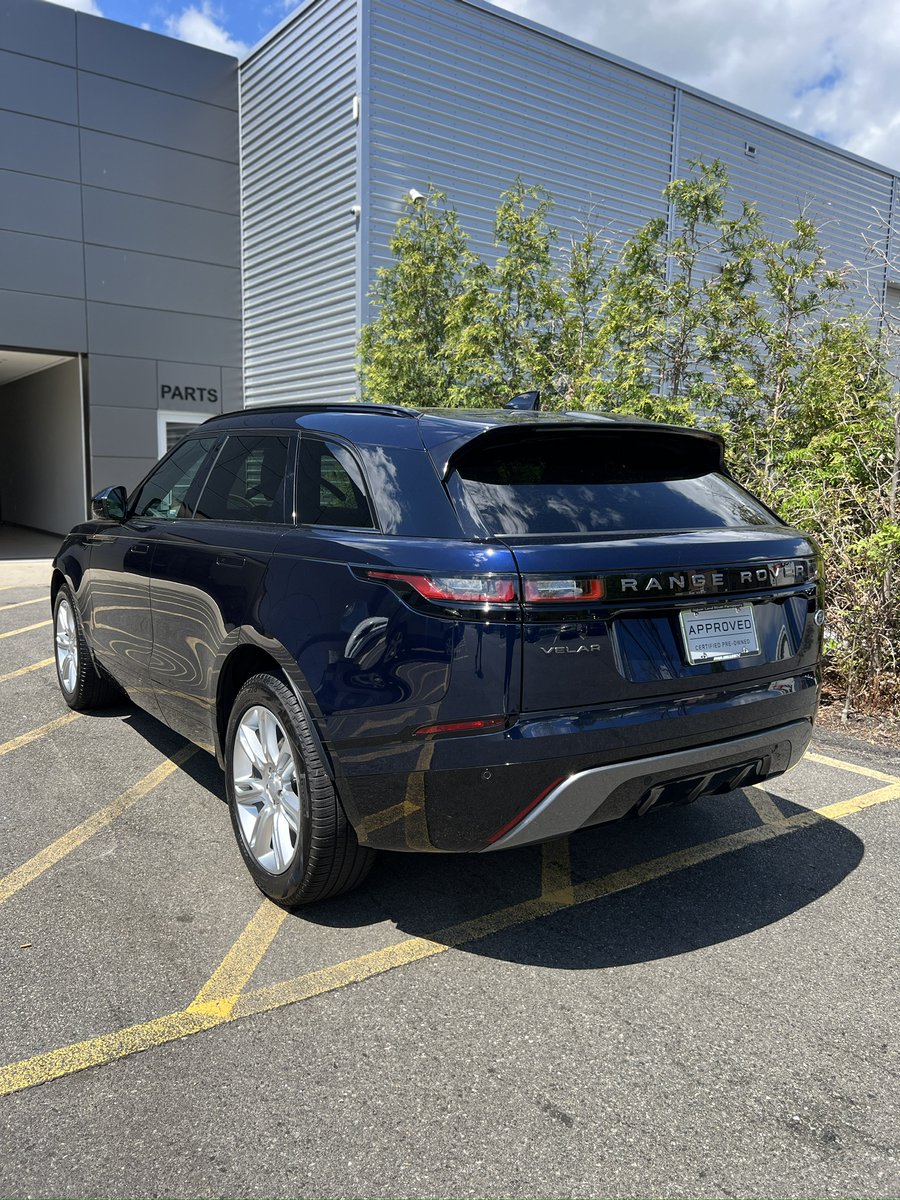The perfect balance of effortless elegance and comfort, ready for you in Parsippany - The Range Rover Velar - Schedule your test drive today: ow.ly/SweW50Rxykq