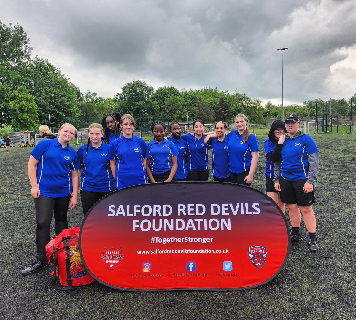 Well done to the Year 9 and Year 10 girls who represented BSCA at the Salford Red Devils tag rugby tournament today 🏉 Everyone played amazingly well and Ms Radford is very proud of how you represented BSCA, achieving your excellence at all times! @SalfordDevils @mentalhealth