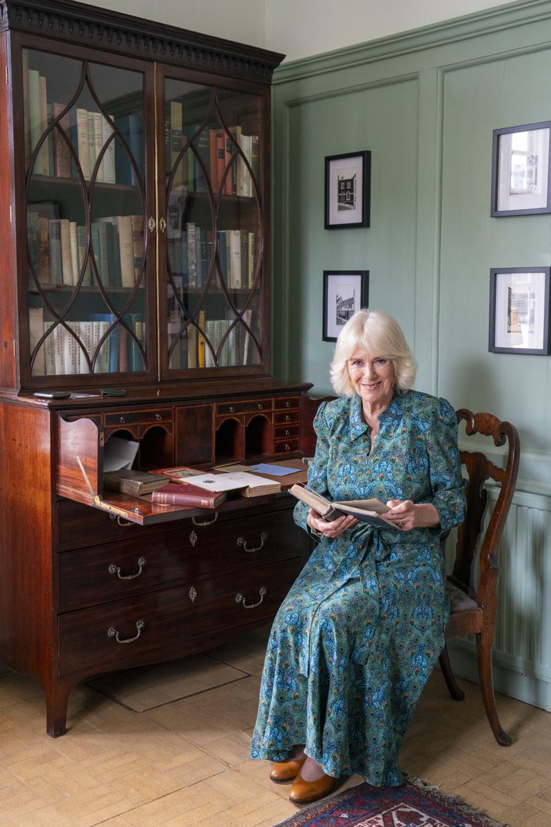 From surprising guests at the Charleston Festival 2024 to visiting Henry James’ house, The Queen has spent a wonderful day in Rye, celebrating the power of literature in East Sussex 📚.