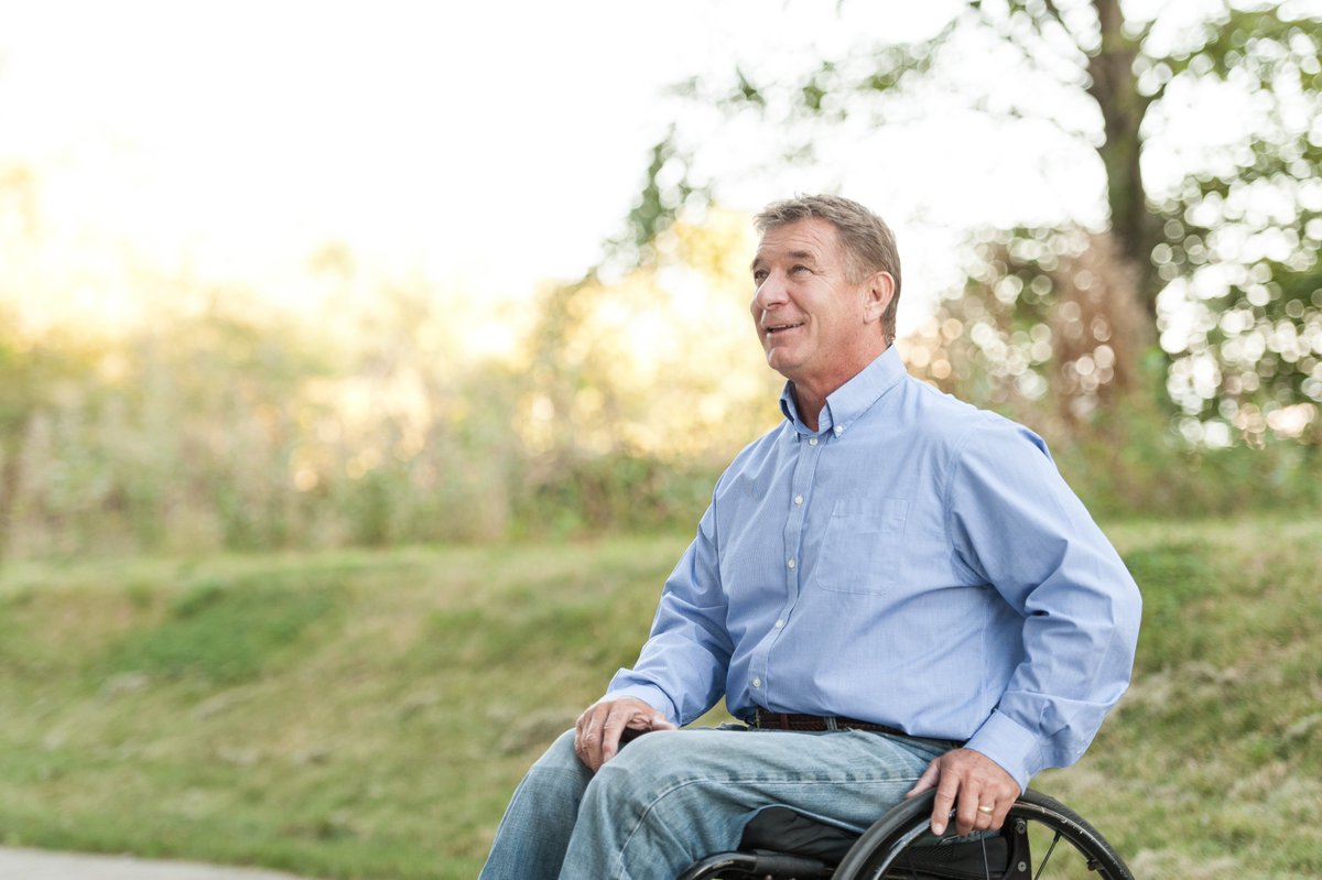 Join us for a #UWaterlooHealth Hallman Lecture by athlete Rick Hansen @RickHansenFdn titled “In motion towards building an inclusive and healthy world without barriers.” June 10 at 7 p.m. Register to attend! bit.ly/3WFAvbn