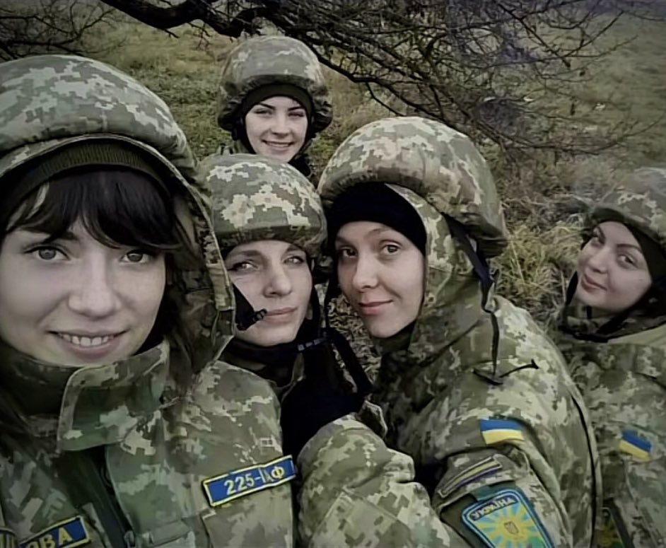 Write your support message to these brave Women who still fighting for Ukraine 🇺🇦