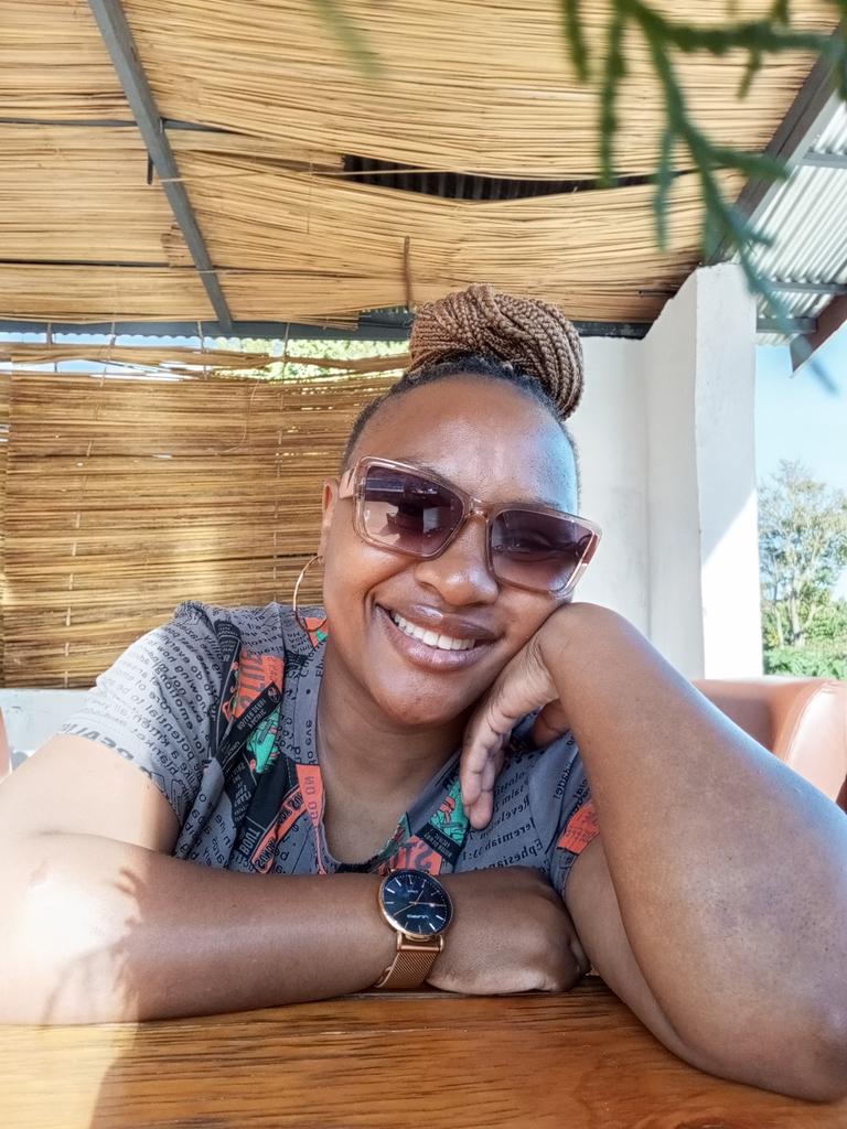 ThisIsGathoni's tweet photo. Yoh! Hewani saa hii, unaskiza ukiwa wapi? Tune in 👊🏾
#MaishaCocktail
#gathoninakassim
#radioprincess https://t.co/uNYESrlbRU