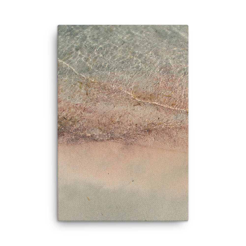 Lærredsprint med motiv fra en af Europas smukkeste strande, den lyserøde strand Elafonissi på Kretas vestkyst. De knuste muslinger i sandet giver en smuk lyserød farve. Lærredet er spændt over en ramme i fyrretræ.

camillasimonsen.com/produkt/elafon…

#canvasprint #elafonissi