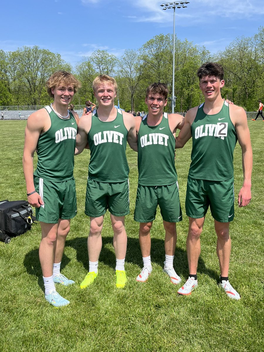 Regional champs 4x8 (8:07.23) just missed school record…(3/10ths ) ..<a href="/_tayven_/">tayven feldpausch</a> Dawson Feldpausch, Noah Flach, Lucas Hopkins 
<a href="/OlivetSports/">Go Eagles!</a>
