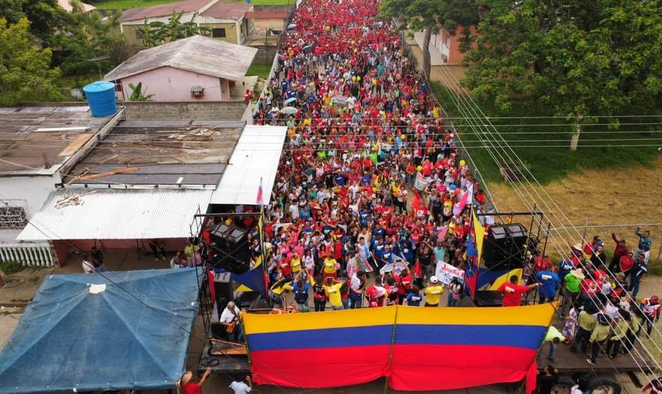 #Galeria 📸 | Así se desarrolló la multitudinaria marcha en Mantecal Mcpio #Muñoz del Pueblo Chavista en repudio al bloqueo y las sanciones, y en absoluto respaldo al presidente ⁦@NicolasMaduro⁩ para su reelección del próximo 28 de Julio. #16May #ContraElTíterePatriaUnida