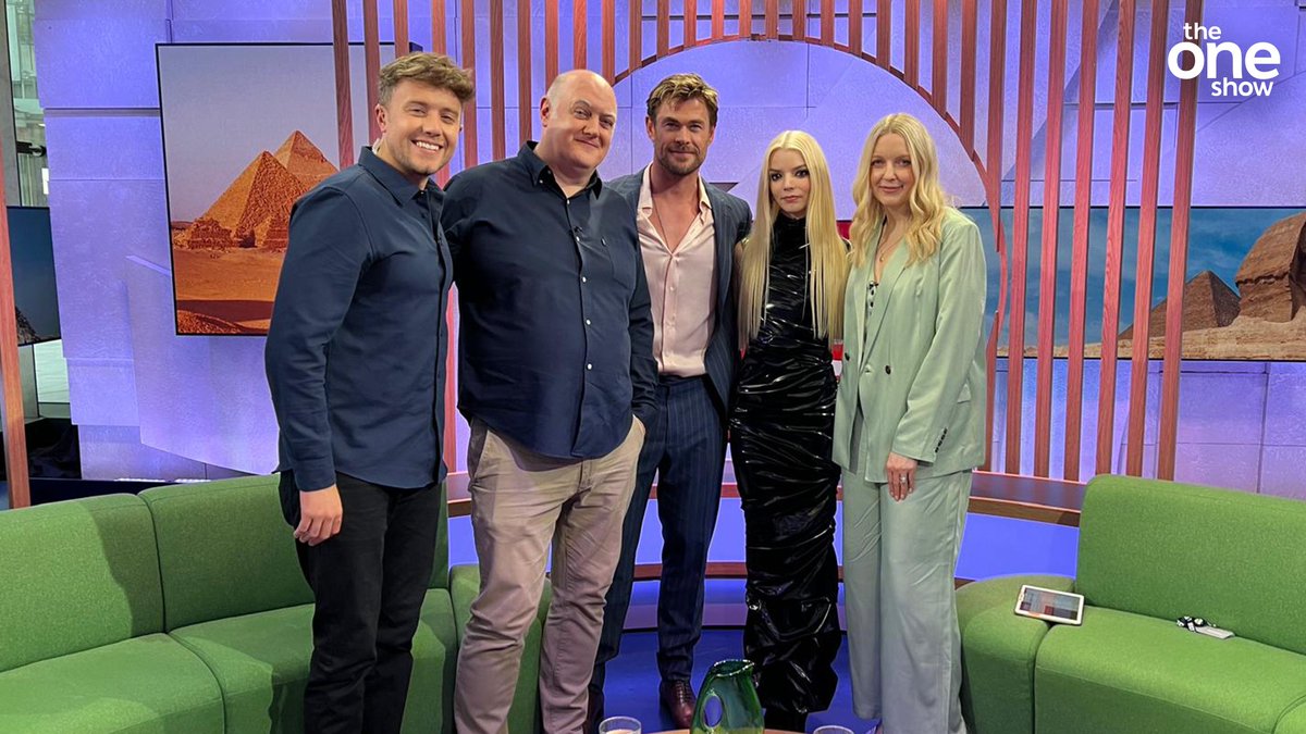 Another epic #TheOneShow for the books!🔥 A huge thanks to tonight’s guests, @chrishemsworth, Anya Taylor-Joy, and @daraobriain 🙌 Missed it? Watch on @BBCiPlayer 👉 bbc.in/3QJ2y60