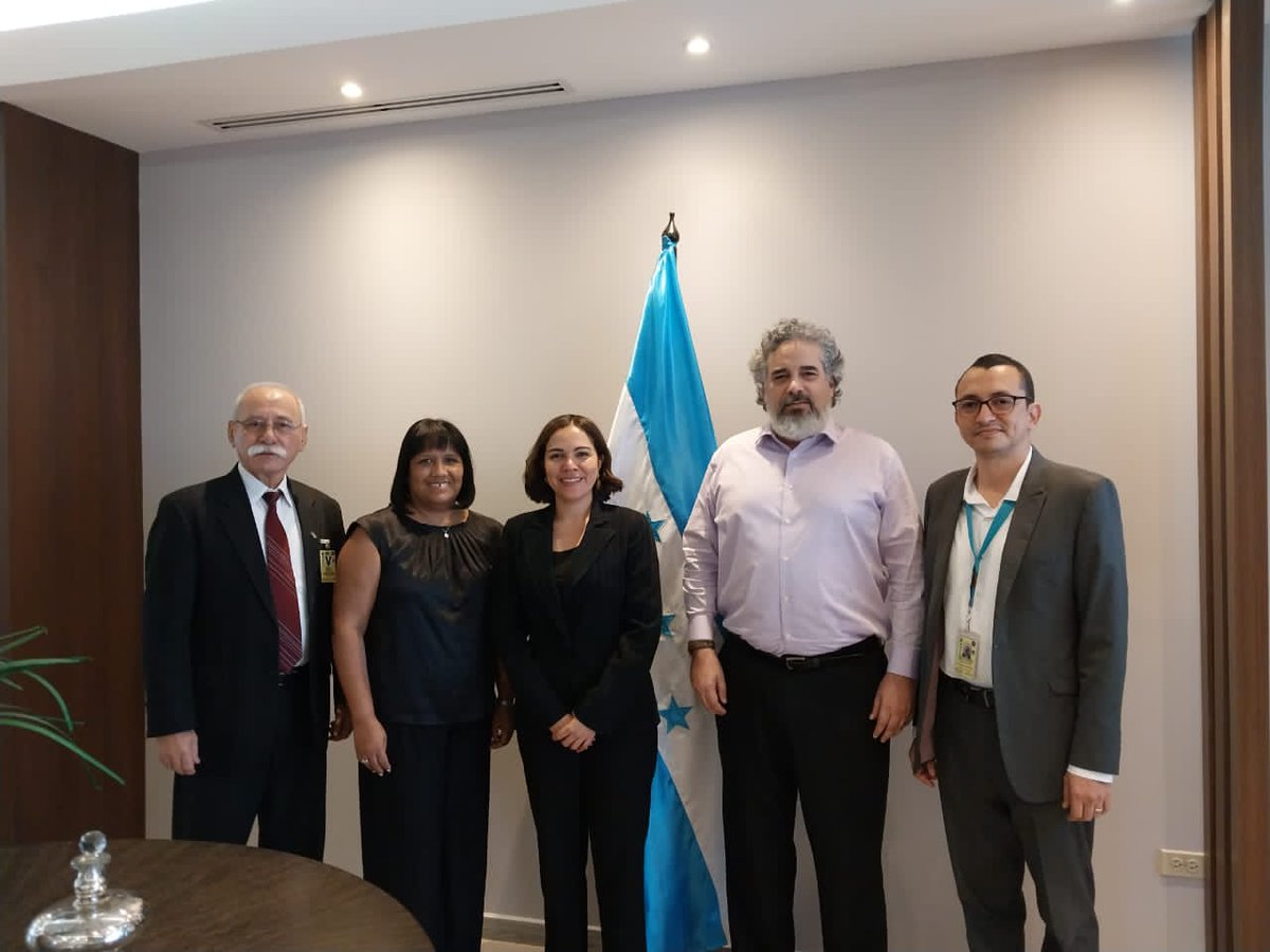 La viceministra de Relaciones Exteriores y coordinadora nacional de la #CELAC, @AnayansiRCamejo, encabeza la delegación cubana que participará en la Reunión de Coordinadores Nacionales, que tendrá lugar en Tegucigalpa, Honduras, este 17 de mayo. 🔗 cubaminrex.cu/es/participara…