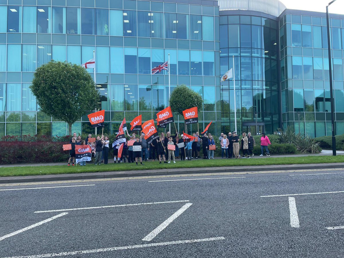This is what good Trade Unions do, they listen to their members at work and in their communities. The message was sent that the government must pay to either rebuild or restructure the 4 schools in North Tyneside along with a return ASAP of year 7 & 8 to Churchill