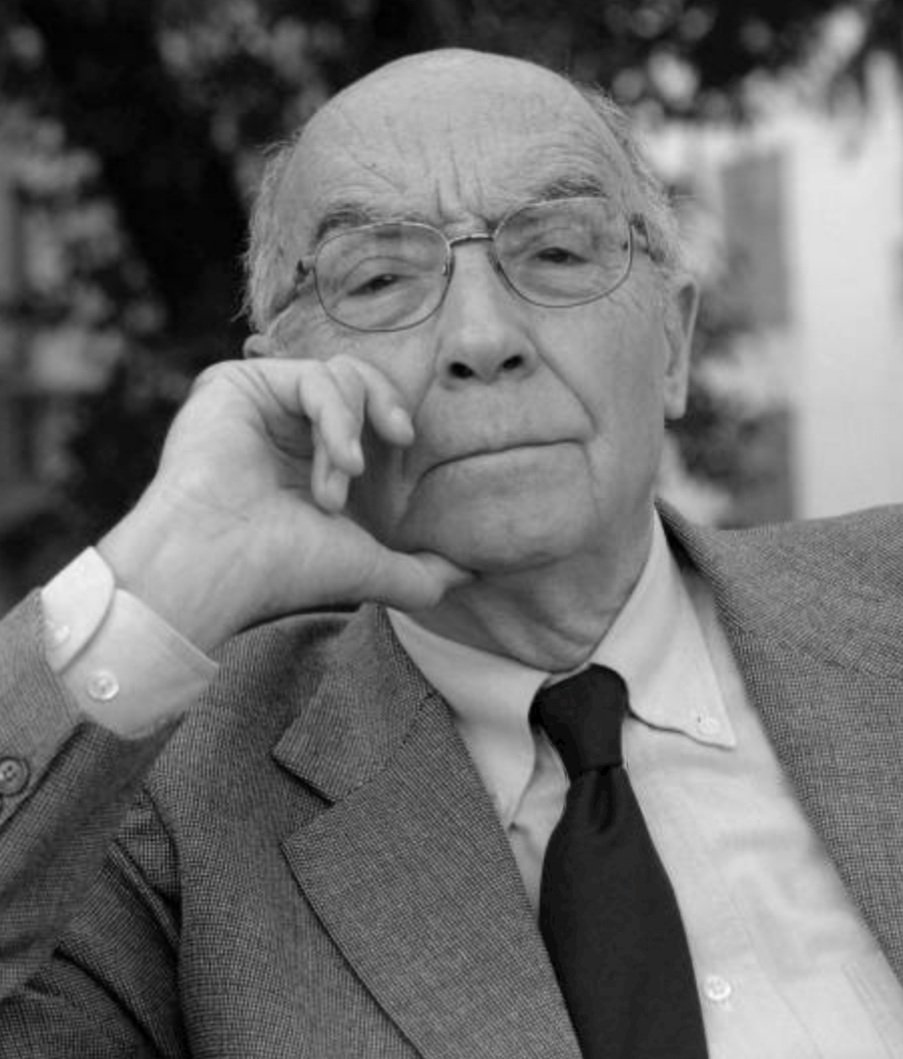 "Para qué sirve el arrepentimiento, si eso no borra nada de lo que ha pasado. El mejor arrepentimiento es, sencillamente, cambiar".

-José Saramago