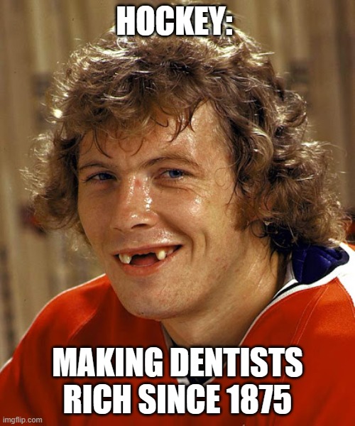 🦷😬
#PuckLove #puckme #theplaymakersseries #hockeyhumor