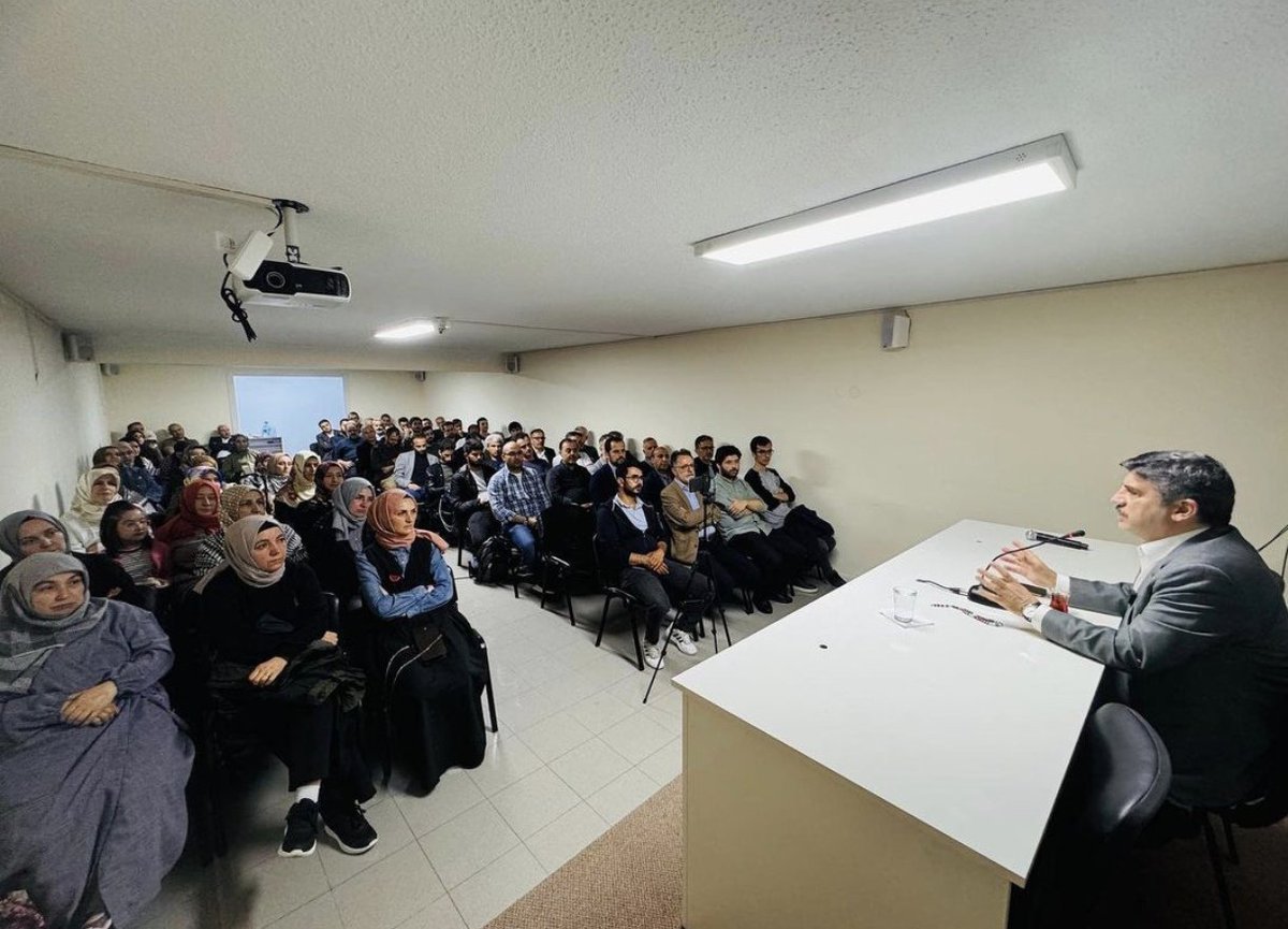 24 Mart Perşembe günü sosyolog- Yazar Prof.Dr.Yasin Aktay ‘ın sunumuyla “Türkiye’nin Gazze İmtihanı ” konulu konferans gerçekleştirildi. @yaktay