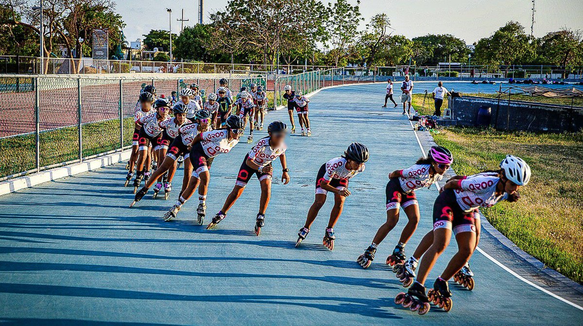 Así se preparó nuestra selección de patinaje 🛼 para las Nacionales CONADE 2024 y van con todo en sus competencias, con excelentes resultados🥇🥈🥉. Les deseamos mucho éxito para que sigan ganando más medallas y poniendo en alto el nombre de #QuintanaRoo. 💪🏼 Les esperamos pronto
