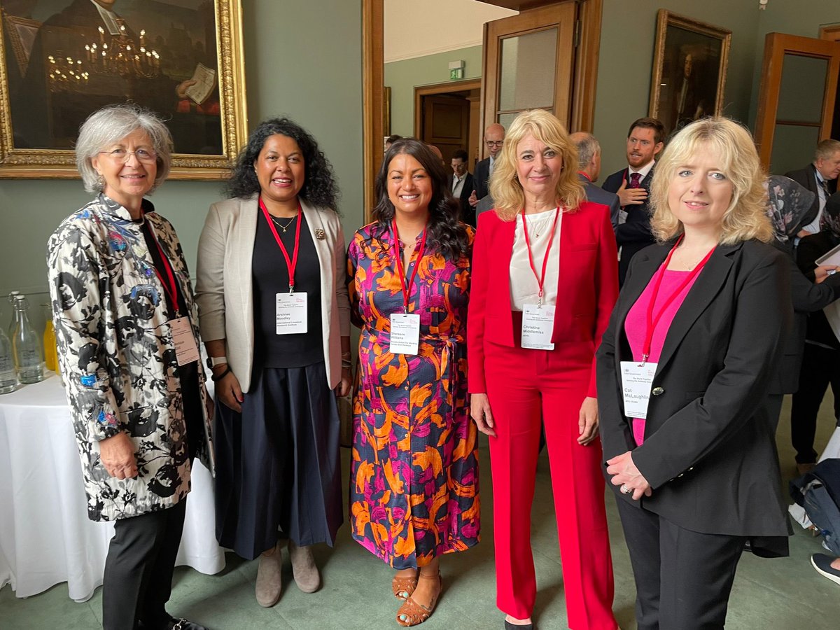 Christine Middlemiss 🇺🇦 (@chiefvetuk) on Twitter photo What an awesome panel I got to Chair discussing Strengthening Animal Health Systems which is critical to minimising #AMR <a href="/royalsociety/">The Royal Society</a> <a href="/UKAMREnvoy/">Prof. Dame Sally Davies</a> event. What an awesome panel I got to Chair discussing Strengthening Animal Health Systems which is critical to minimising #AMR <a href="/royalsociety/">The Royal Society</a> <a href="/UKAMREnvoy/">Prof. Dame Sally Davies</a> event.