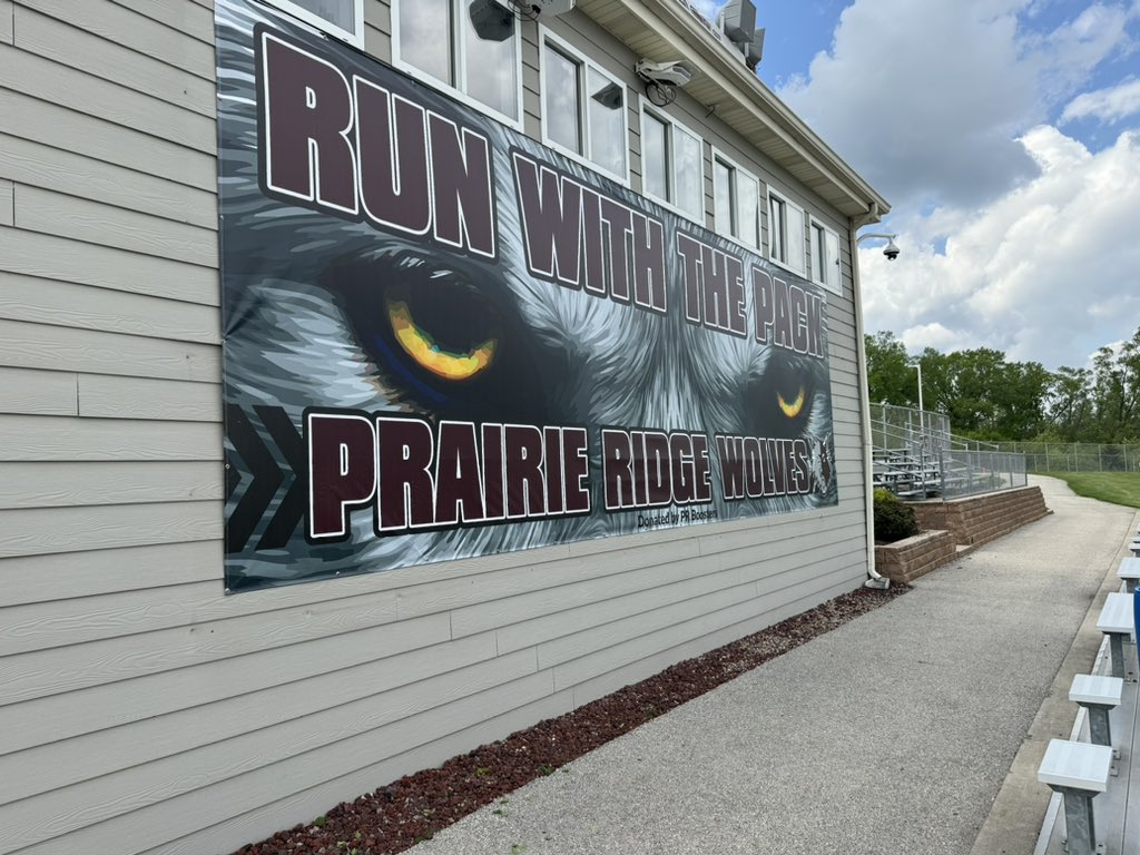 Thank you @PrhsBoosters for the new banner on the press box!