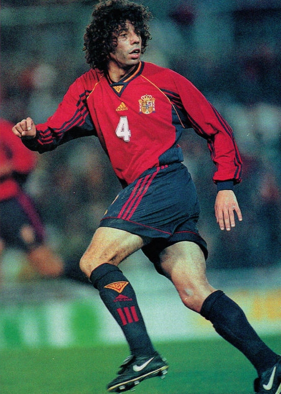 📸 Iván Campo con España. 4⃣ El central donostiarra fue internacional en cuatro ocasiones. 📌 Acudió al Mundial de Francia 98.