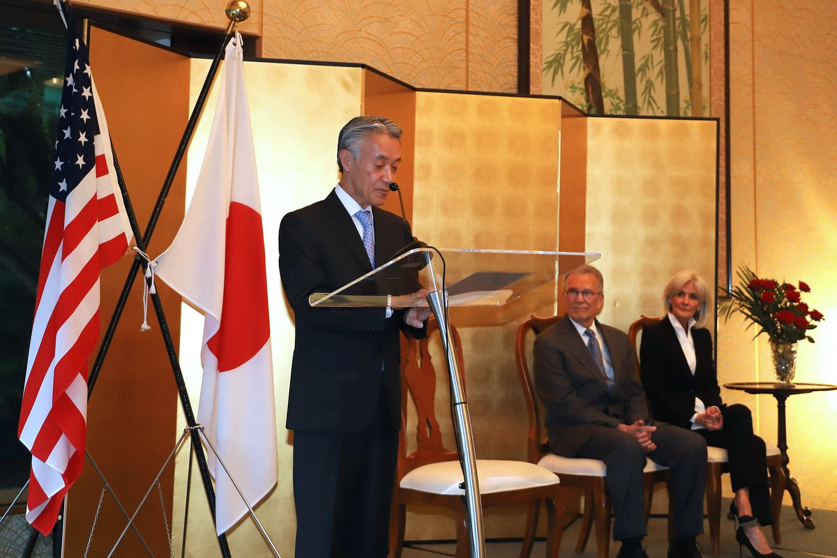 It was an honor to host a ceremony to celebrate the conferring of the Grand Cordon of the Order of the Rising Sun upon Former Senate Majority Leader Thomas Daschle. We appreciate his distinguished contributions to the bilateral relations between Japan & the US. –Ambassador Yamada