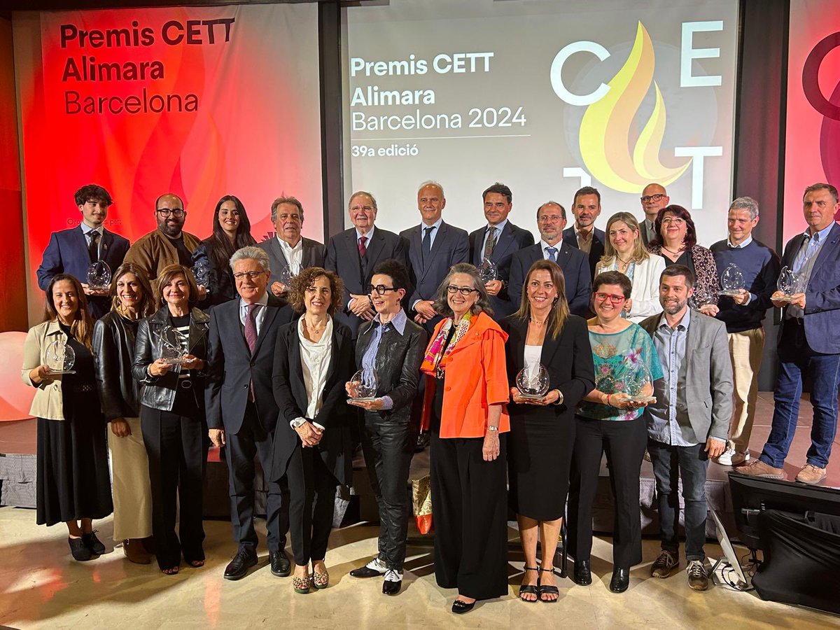 Aquest vespre som a la 39a edició dels
#PremisAlimara, una iniciativa de @CETT_UB, @BTravelShow i @Fira_Barcelona on es reconeixen iniciatives amb impacte en la recerca, la digitalització, la innovació i la sostenibilitat del sector 🏆

Enhorabona a tots els guardonats 👏🏼