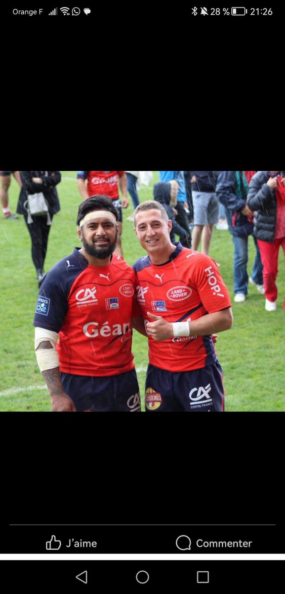 MaxPetitjean's tweet image. Quelle fierté d’avoir passé 8 saisons au côté d’un guerrier comme toi @LMaituku Tu fais parti des légendes de ce club.Tu méritais une autre sortie…Profite de tes derniers instants de cette vie fabuleuse de rugbyman #BeauFrère #SACA