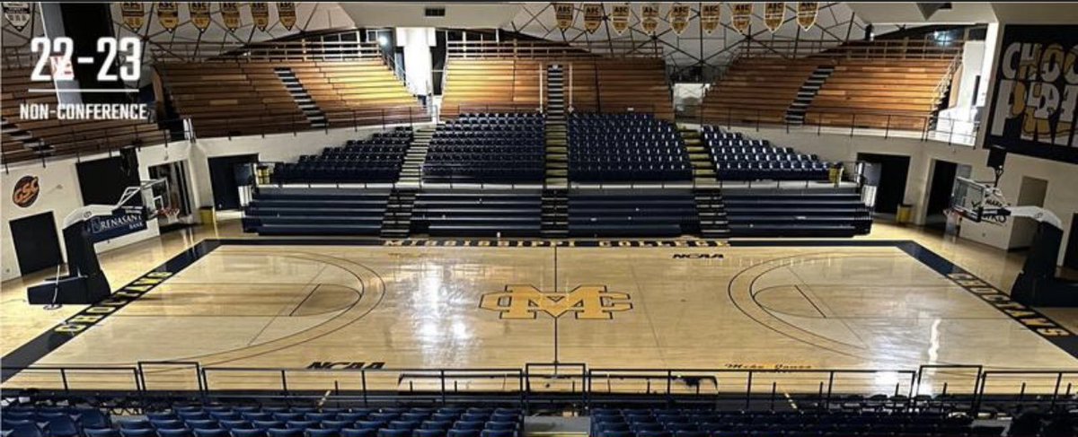 xlmayoo's tweet image. I am Thankful to have received an Offer from Mississippi College! 💛 @CoachT_2 @RandyBolden11