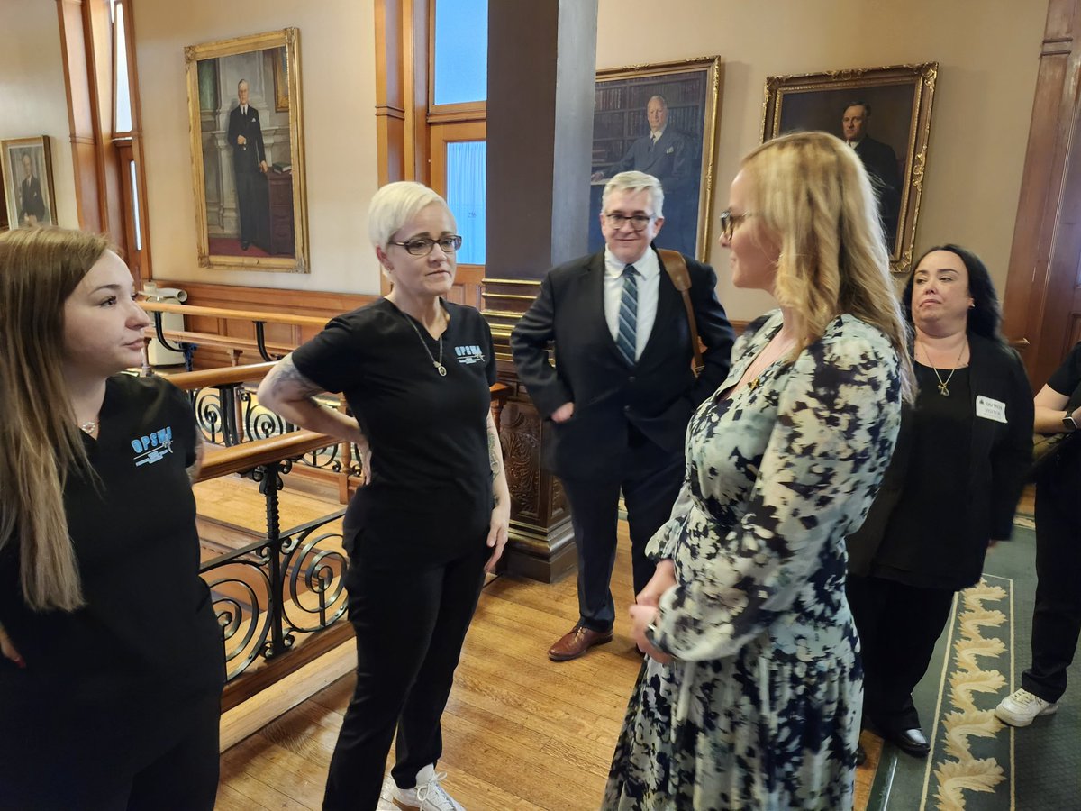 Ontario is investing in our personal support workers like never before, recognizing them and giving them the due respect for the incredible role they play in the lives of thousands of Ontarians. The #OPSWA had the chance to meet with Premier @fordnation, Minister of Long-Term