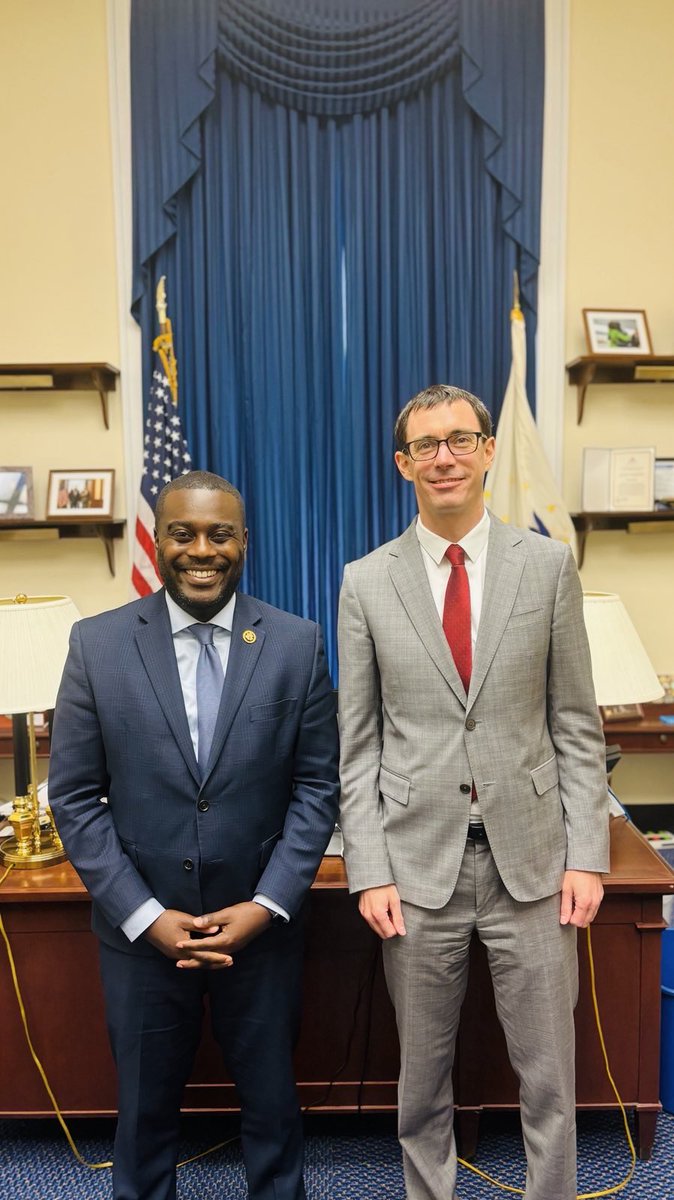 Excellent exchange with Congressman Amo of Rhode Island (@RepGabeAmo) on a wide range of foreign policy matters, deepening 🇱🇮-🇺🇸 relations and his work in the House Foreign Affairs Committee