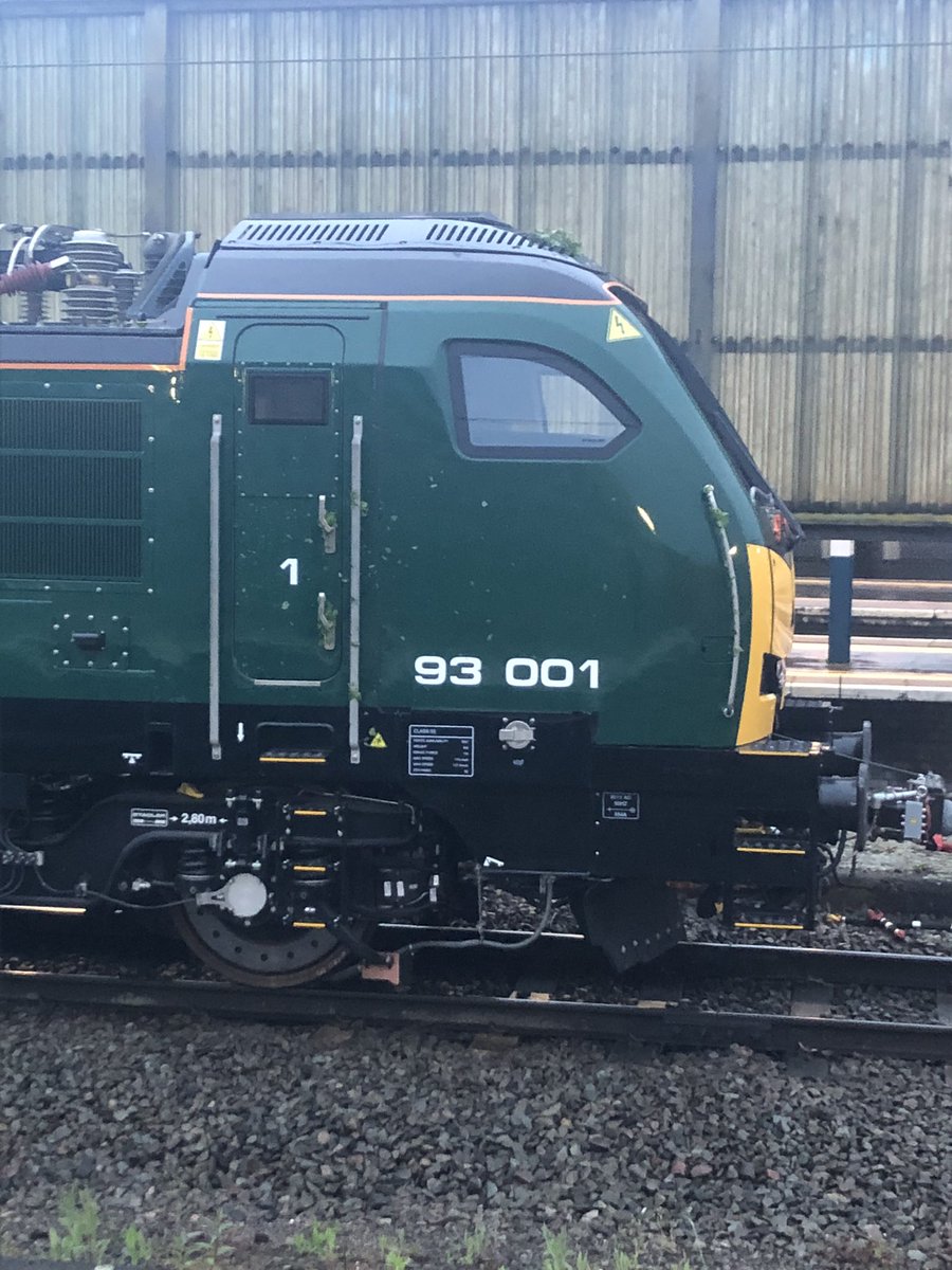 Nice garnish from the overgrowth on the line from Derby to Crewe