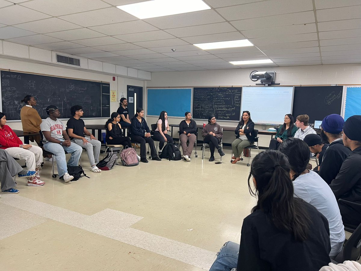 Today, I had the opportunity to talk with some of Bramptons community leaders at @chinguacousyss They extremely intelligent, thoughtful, and their dedication and passion for community is inspirational The future is secure with this generation of leaders ready to take the wheel