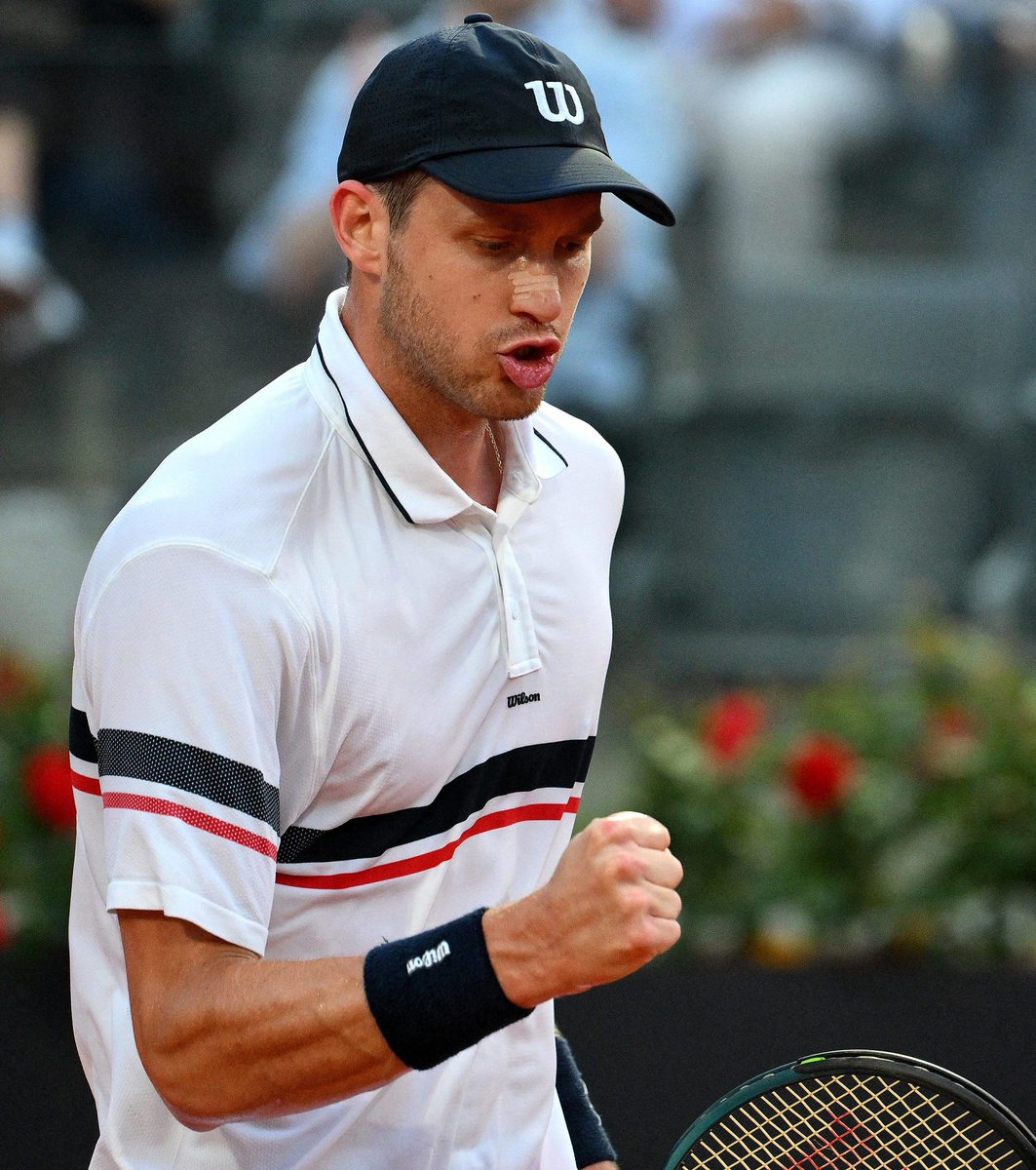 First Masters 1000 semi-final for JARRY Impressive Nicolas Jarry who overthrows a Stefanos Tsitsipas in a great form 3-6 7-5 6-4 to continue in the last four in Rome! There will be two Chileans in the SF, wow 🇨🇱