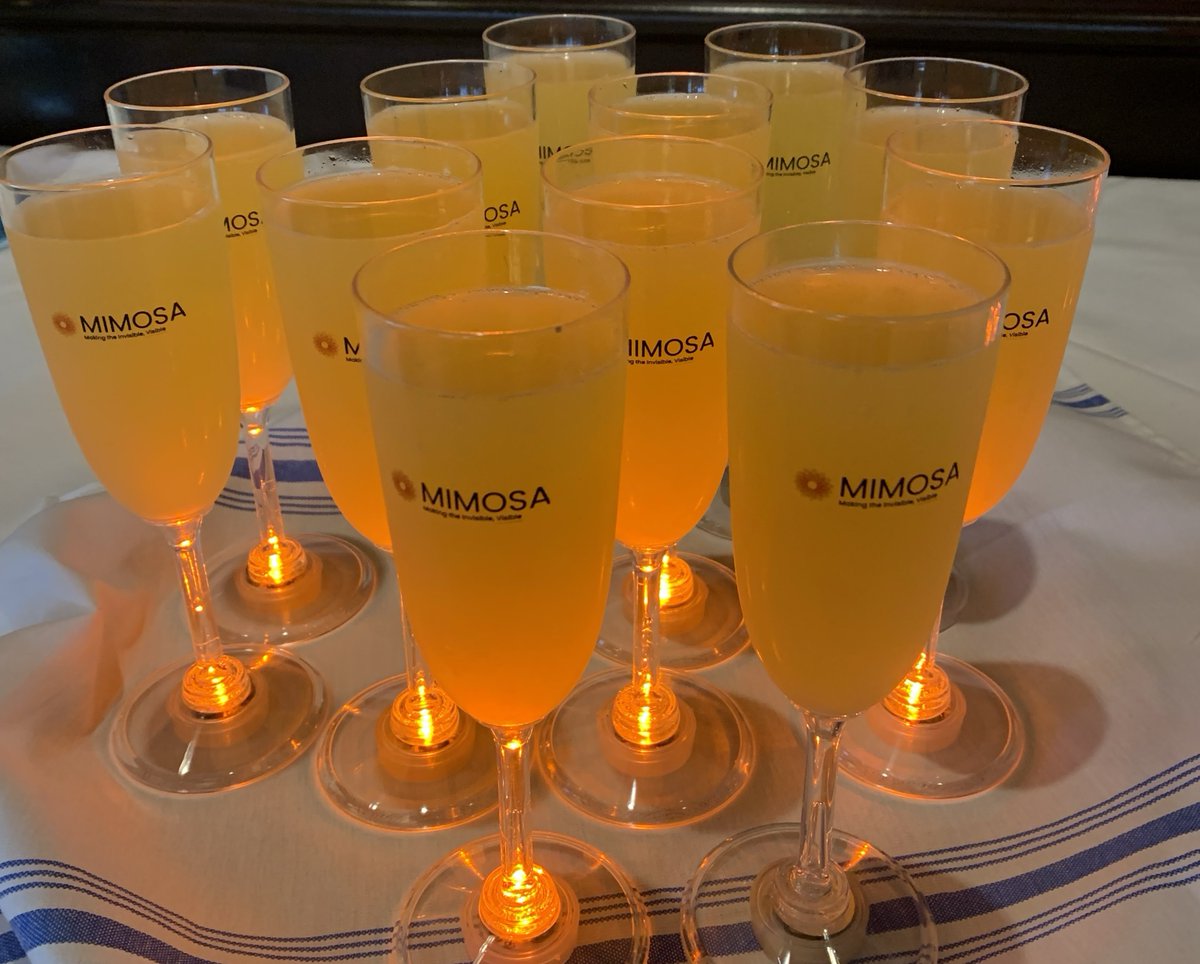Our SAWC Spring doctor dinner last night was a success!

Thank you to Dr. Tickner for speaking about your MIMOSA experience and sharing some of our latest clinical data, and thanks to all the guests who joined us for a fun evening at the Boathouse Orlando!

#SAWCSpring2024