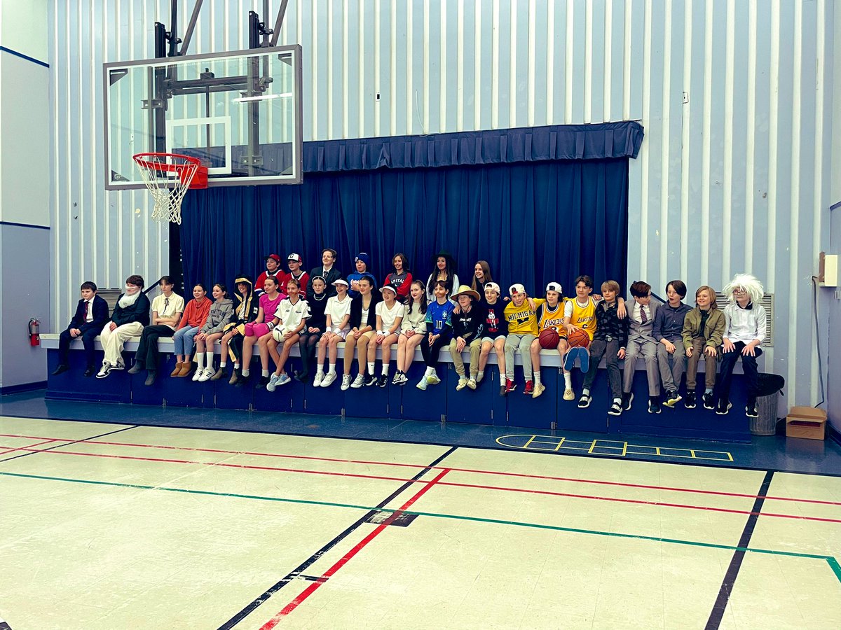 Group photo of our Peacemakers after a very successful and full day of presenting 👏🏻 <a href="/PenneDyer/">Penne Dyer</a> <a href="/SFOAschool/">St.Francis of Assisi School</a> <a href="/NLSchoolsCA/">NLSchools</a>