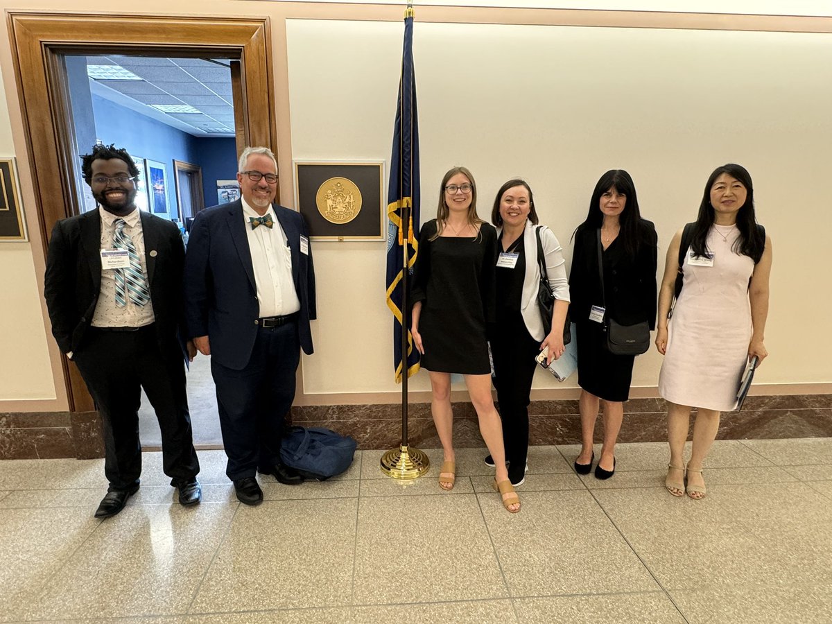 Yale Cancer Center was pleased to join @AACR @AACI_Cancer and cancer centers around the country to advocate for @NIH and @theNCI funding today #FundNCI @rosadelauro @SenBlumenthal @SenatorCollins
