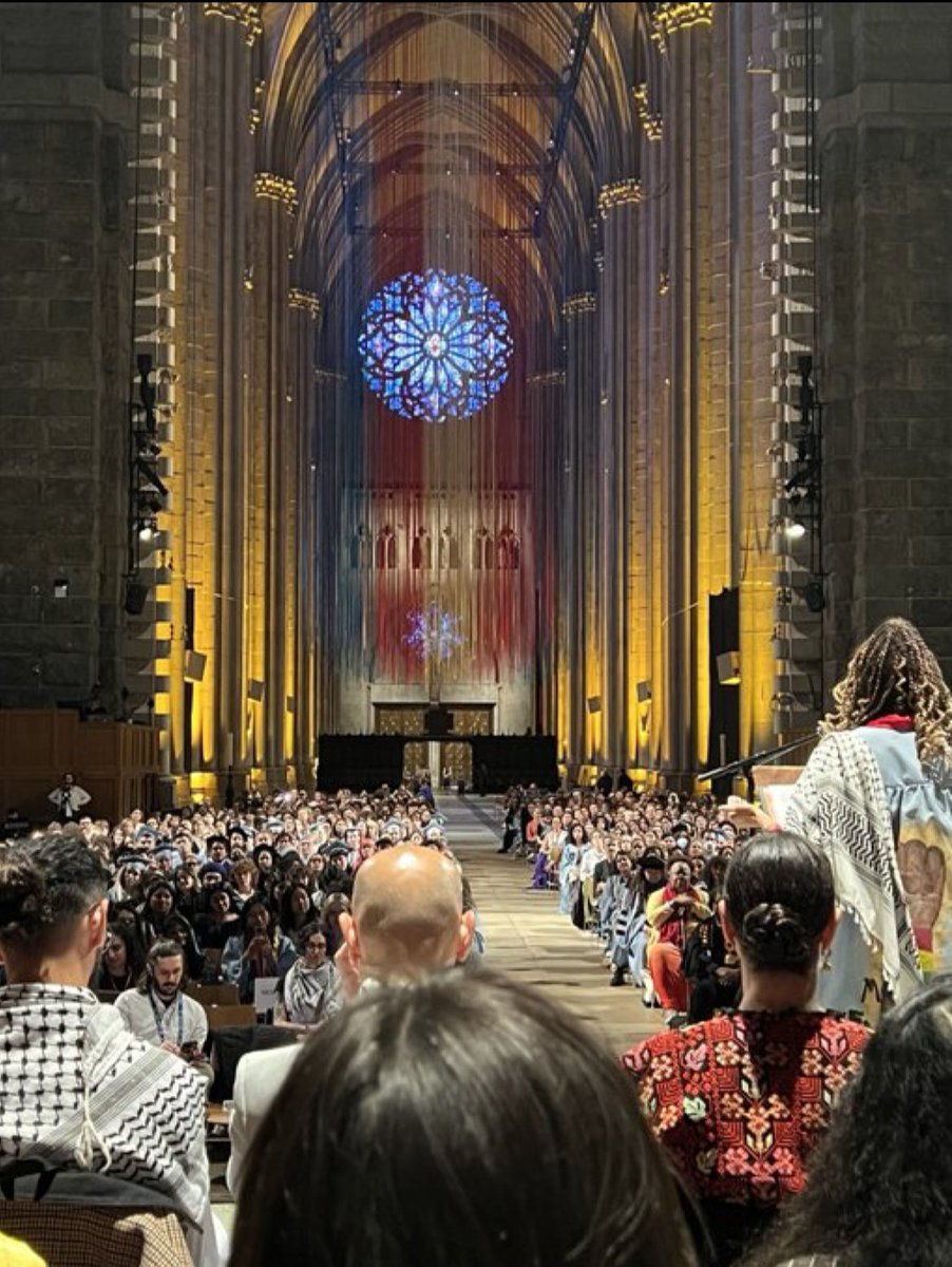 The images of the *absolutely packed* St John’s Cathedral for the pro-Palestine graduation 😭😭😭