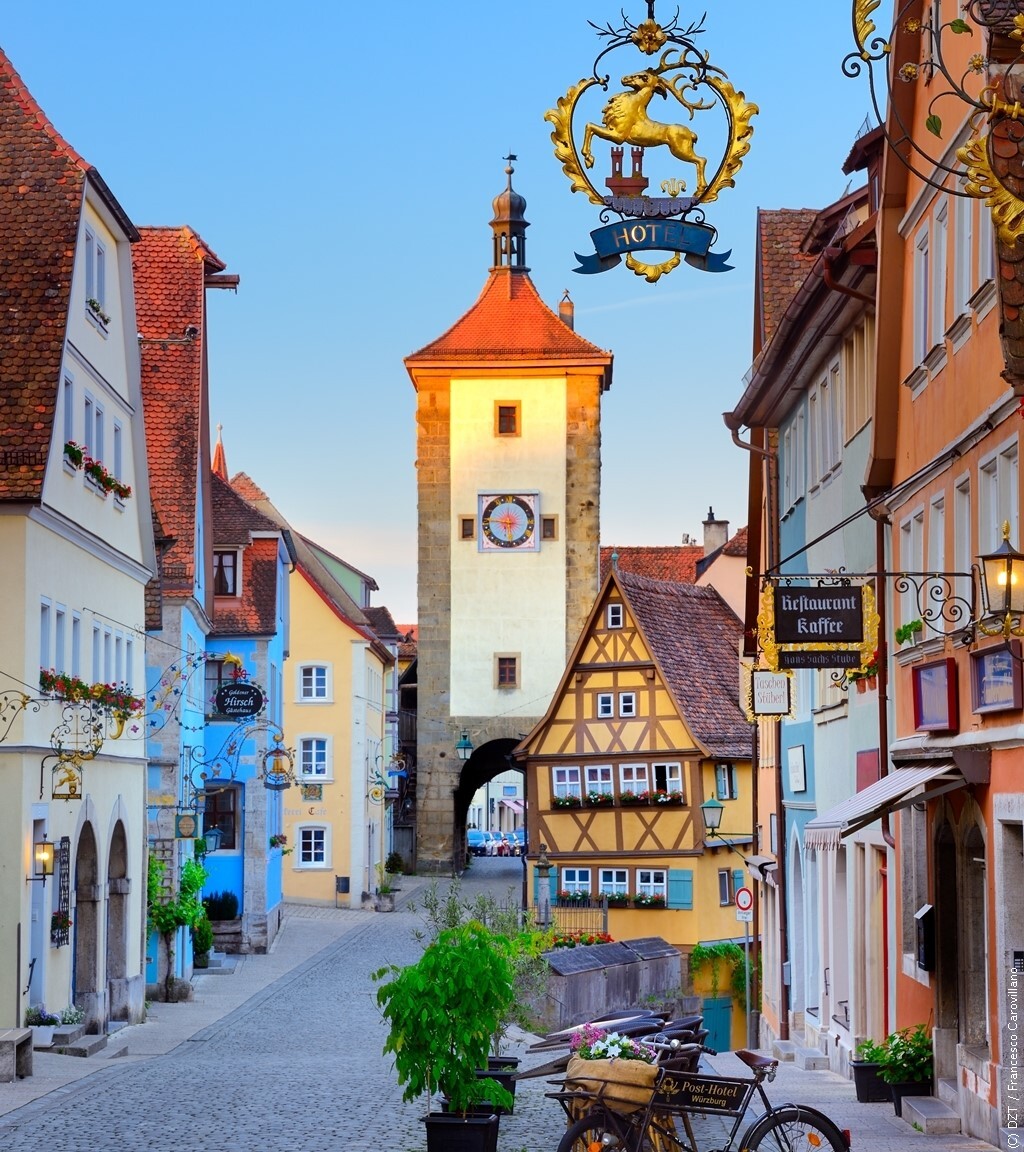 ローテンブルク市長の酒豪伝説 三十年戦争期、攻め入った敵軍に大