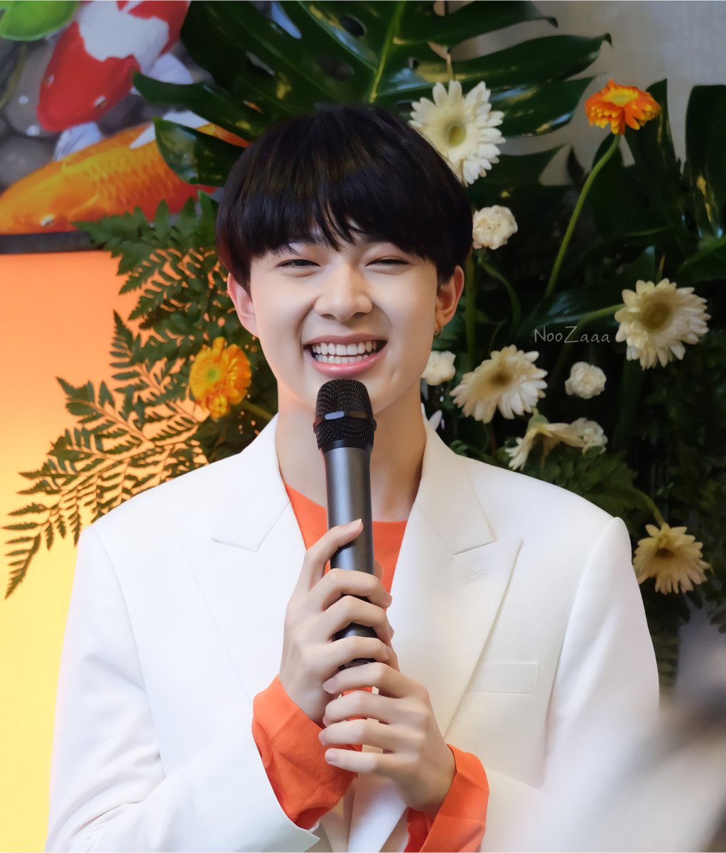 noo_zaaa's tweet photo. น้องนิวเลยคร้า  รอยยิ้มพิฆาต รอยยิ้มพิมพ์ใจ  รอยยิ้มกระชากวิญญาณ 😊🥰
@CwrNew  #NuNew 
#HITZTHIALAND https://t.co/VsAfxJCHi6
